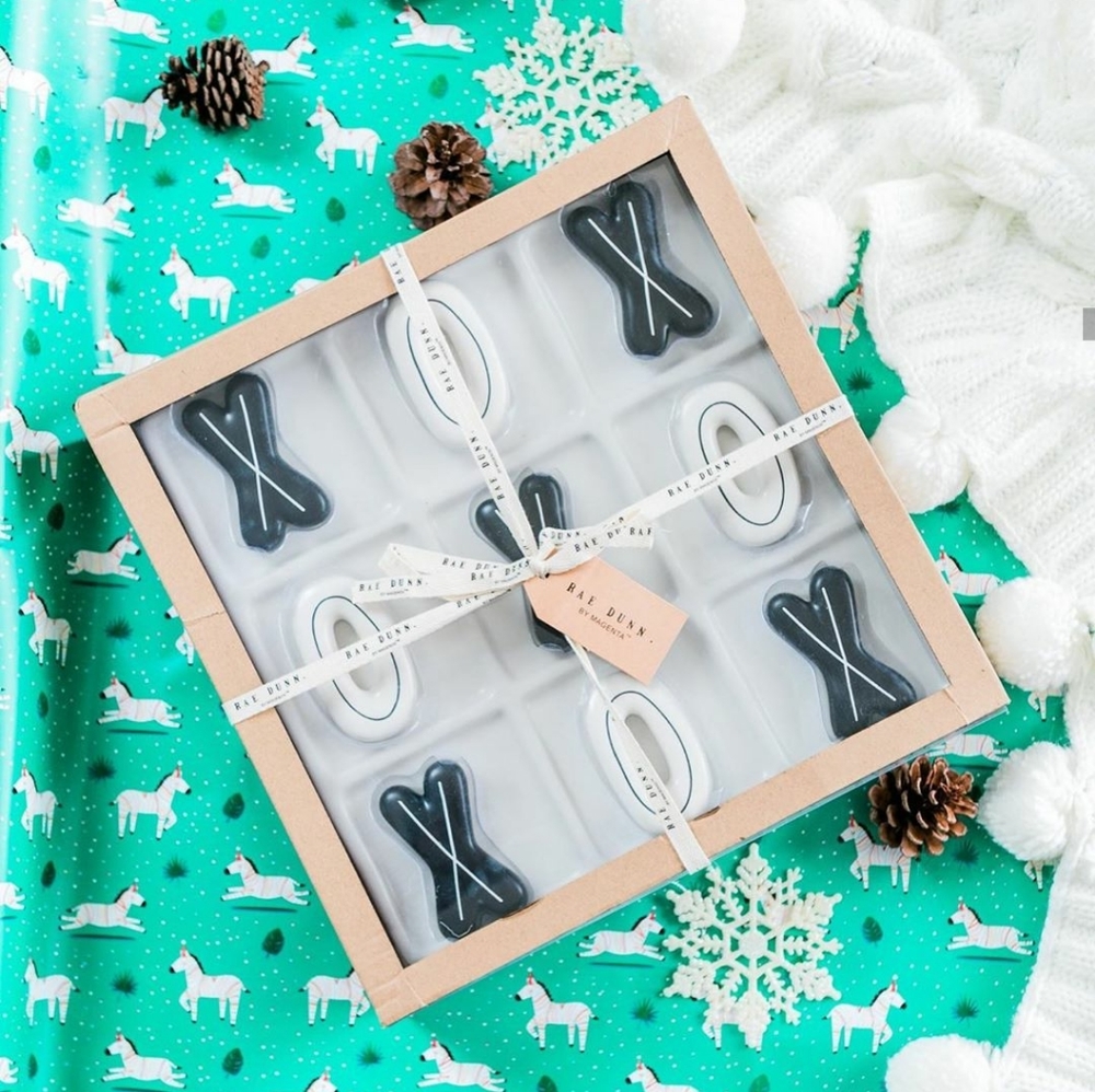 Rae Dunn XOXO TIC TAC Toe Ceramic Board Game - Picture 7 of 7